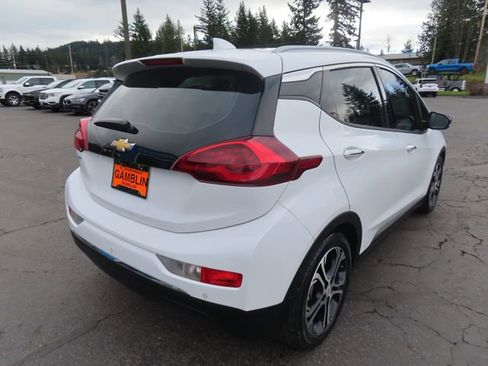 Used 2017 Chevrolet Bolt Premier w/ Driver Confidence II Package image 8