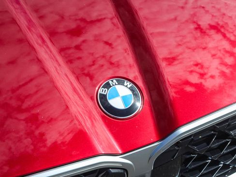 Used 2025 BMW X2 xDrive28i AWD/4WD image 11