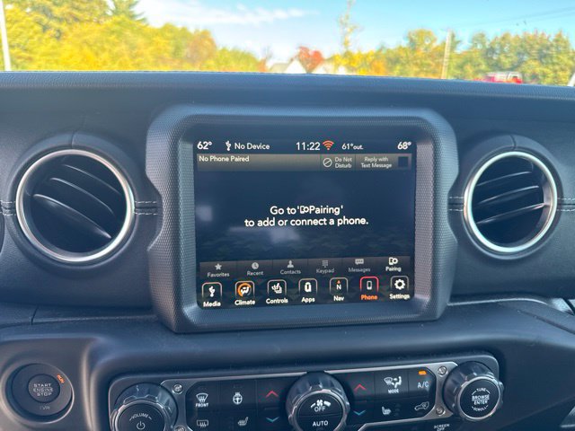 Used 2022 Jeep Wrangler Unlimited Sahara w/ Cold Weather Group AWD/4WD image 30