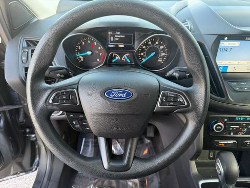 Used 2019 Ford Escape SE image 14