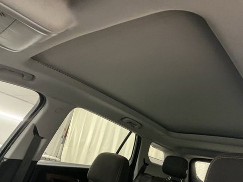 Used 2020 GMC Terrain SLE w/ Driver Convenience Package image 16