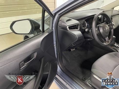 Used 2022 Toyota Corolla LE FWD image 11