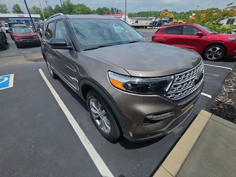 Used 2021 Ford Explorer Limited w/ Equipment Group 301A AWD/4WD image 5