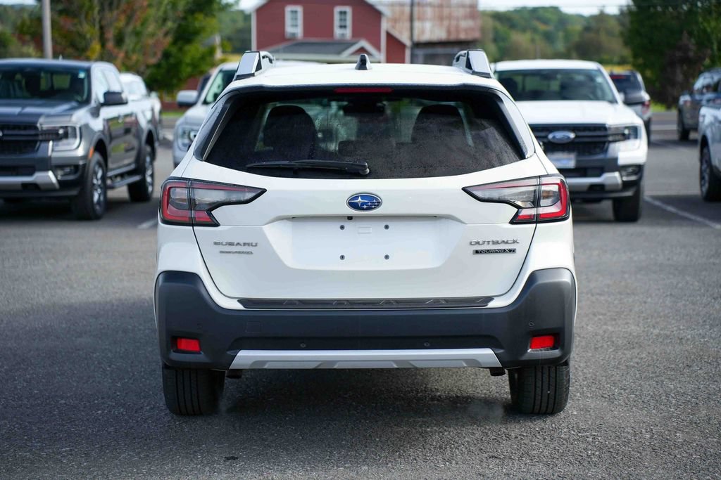 Used 2023 Subaru Outback Touring XT AWD/4WD image 6