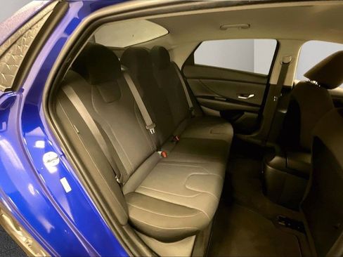 Certified 2024 Hyundai Elantra SE image 15