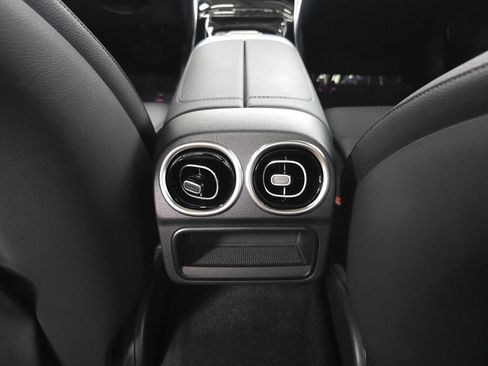 Certified 2026 Mercedes-Benz C 300 4MATIC Sedan image 24