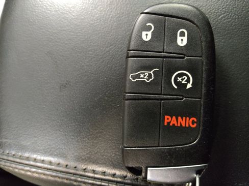 Used 2018 Jeep Grand Cherokee High Altitude image 31