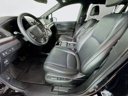 Used 2023 Honda Odyssey Sport image 12