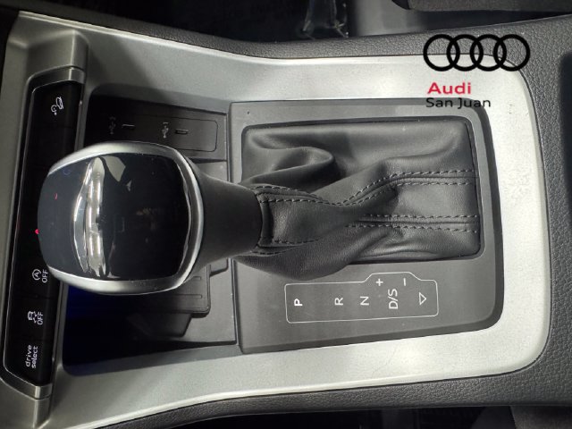 Used 2025 Audi Q3 2.0T Premium Plus w/ Premium Plus Package AWD/4WD image 22
