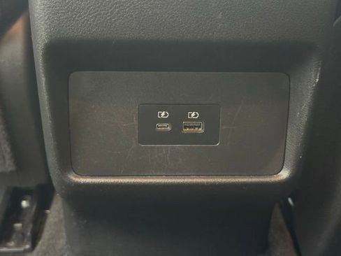 Used 2023 Nissan Rogue SV image 23