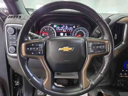 Used 2021 Chevrolet Silverado 1500 High Country w/ Technology Package AWD/4WD image 18