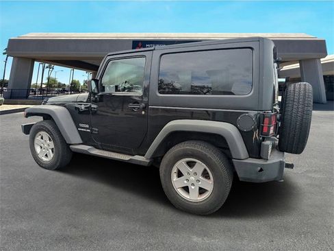 Used 2012 Jeep Wrangler Sport image 12
