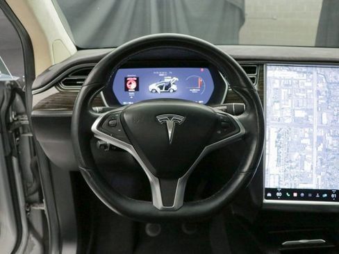 Used 2016 Tesla Model X 90D image 27