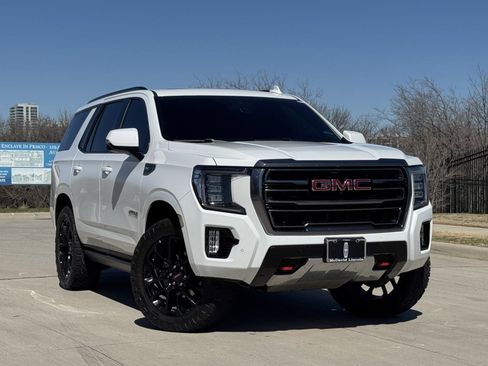 Used 2023 GMC Yukon AT4 w/ AT4 Premium Package image 14
