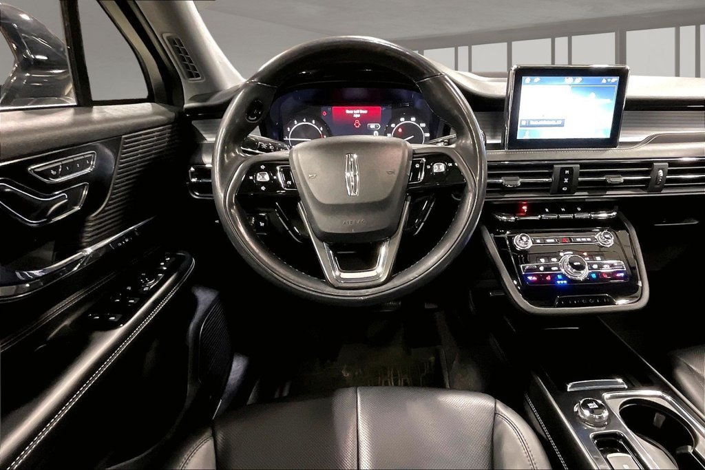 Used 2022 Lincoln Corsair AWD w/ Premium Package image 9