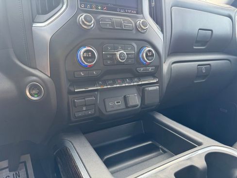 Used 2020 GMC Sierra 1500 Elevation w/ Elevation Value Package AWD/4WD image 27