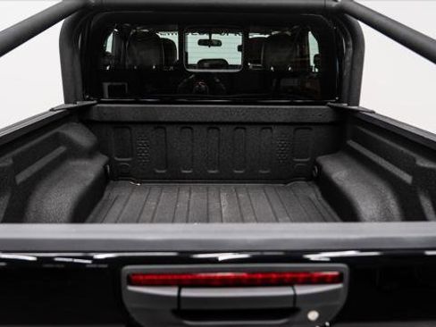 Used 2026 Jeep Gladiator Sport image 11