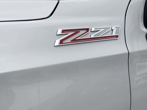 Certified 2025 Chevrolet Suburban Z71 w/ Comfort Package image 29