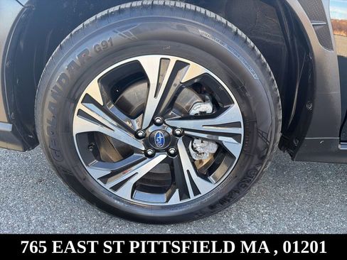 Used 2024 Subaru Crosstrek 2.0i Premium image 25