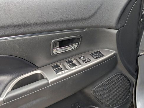 Used 2024 Mitsubishi Outlander Sport ES image 13