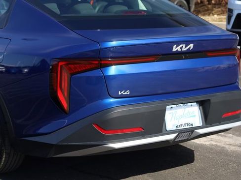 Used 2025 Kia K4 LXS image 8