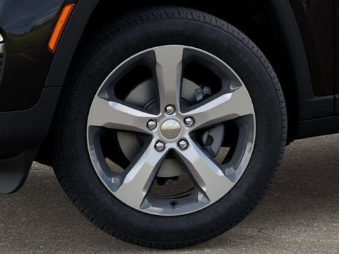 New 2025 Jeep Grand Cherokee Limited w/ Trailer Tow Package image 18