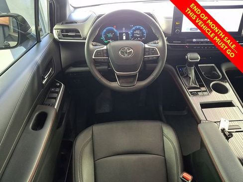 Certified 2025 Toyota Sienna XSE FWD image 13
