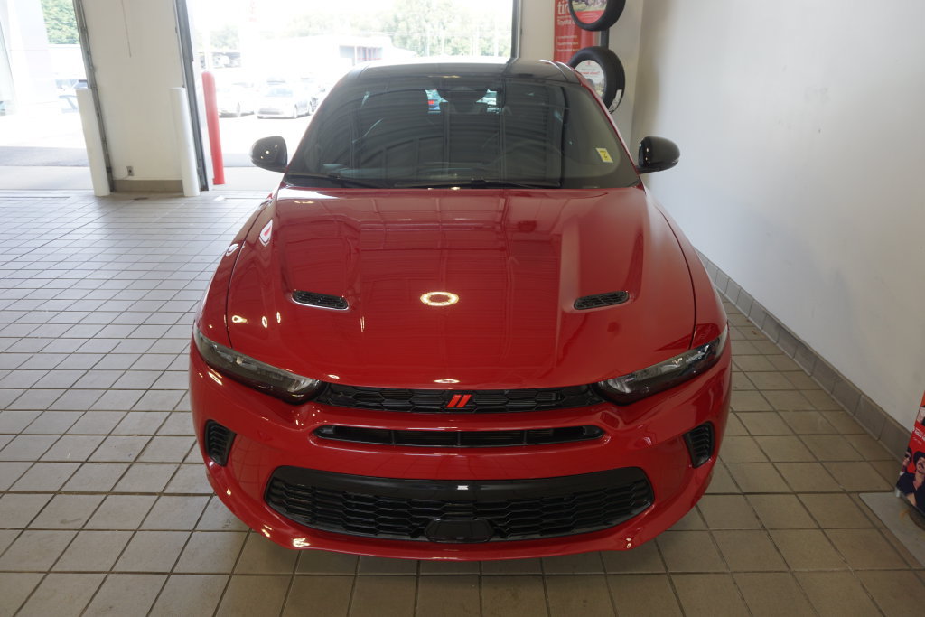 Used 2024 Dodge Hornet R/T Plus w/ R/T Blacktop Package AWD/4WD image 17