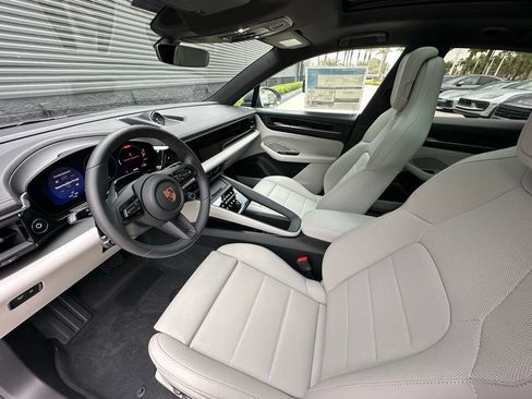 Certified 2026 Porsche Macan Electric RWD image 4