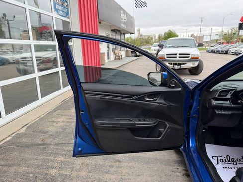 Used 2020 Honda Civic EX-L image 9