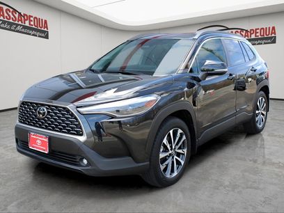 Used 2023 Toyota Corolla Cross XLE w/ Convenience Package