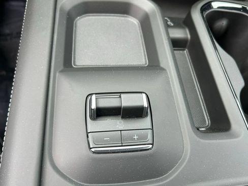New 2026 GMC Sierra 2500 AT4X AWD/4WD image 23