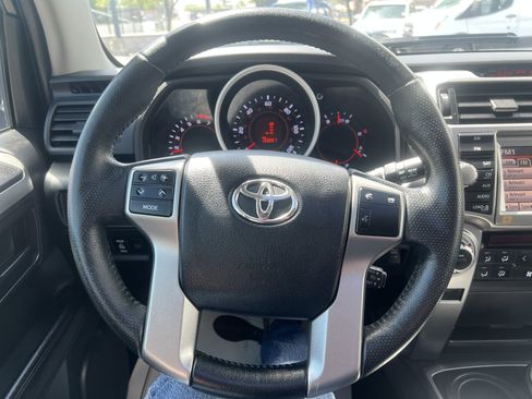 Used 2013 Toyota 4Runner Limited AWD/4WD image 21