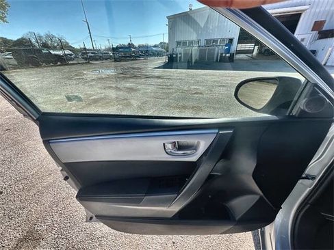 Used 2016 Toyota Corolla L image 20