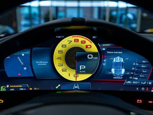 Certified 2024 Ferrari Roma Spider RWD image 32