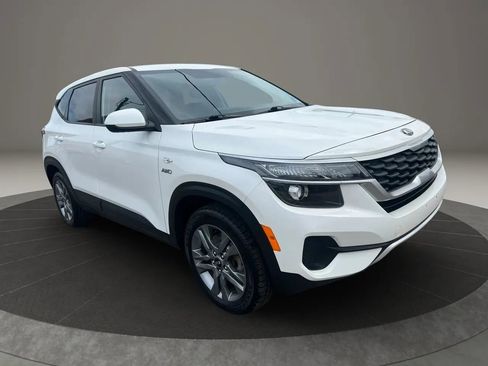 Used 2021 Kia Seltos LX AWD/4WD image 3