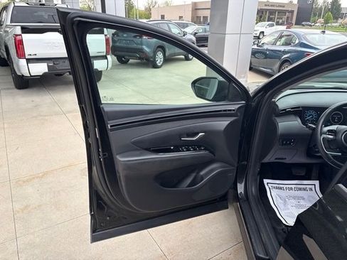 Used 2023 Hyundai Tucson Limited AWD/4WD image 24