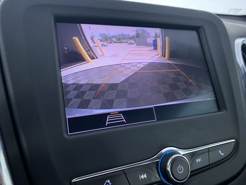 Certified 2024 Chevrolet Equinox LT w/ LPO, Floor Liner Package image 6