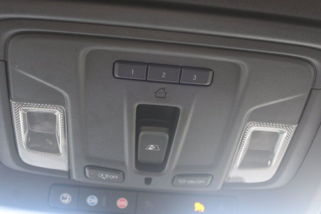 Used 2021 GMC Sierra 1500 AT4 w/ AT4 Preferred Package AWD/4WD image 65