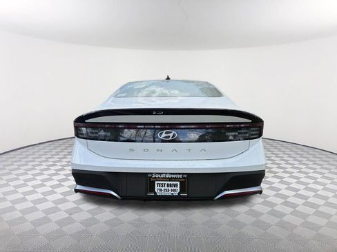 New 2026 Hyundai Sonata SE FWD image 6