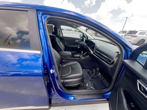 Used 2023 Kia Sportage EX FWD image 30