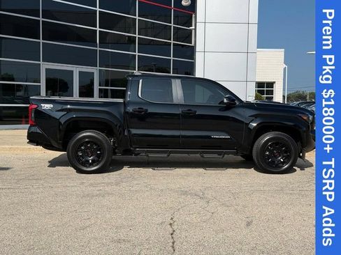 Used 2024 Toyota Tacoma TRD Sport w/ TRD Sport Premium Package AWD/4WD image 2