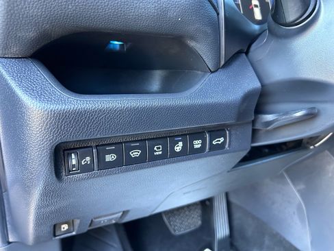 Used 2023 Toyota RAV4 XSE AWD/4WD image 23