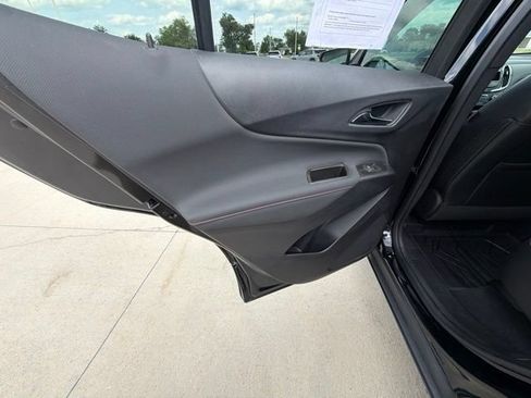 Certified 2023 Chevrolet Equinox RS w/ RS Leather Package AWD/4WD image 18