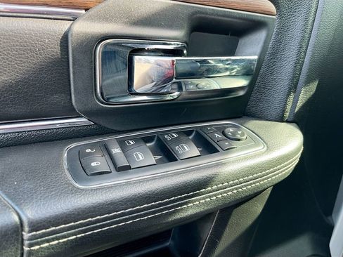 Used 2017 RAM 2500 Laramie w/ Sport Appearance Group AWD/4WD image 17