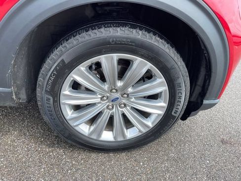 Used 2023 Ford Explorer Limited w/ Equipment Group 301A AWD/4WD image 45