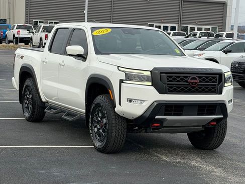 Used 2023 Nissan Frontier PRO-4X w/ Pro-4X Premium Package image 2