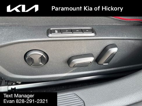 Used 2022 Volkswagen GTI SE FWD image 19