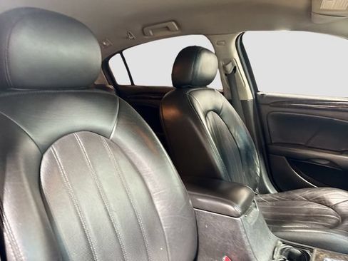 Used 2007 Buick Lucerne CXS w/ Driver Confidence Package FWD image 23