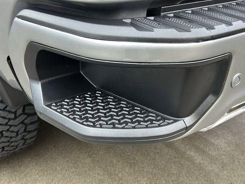 Used 2025 GMC Sierra 1500 AT4 w/ AT4 Premium Package image 15